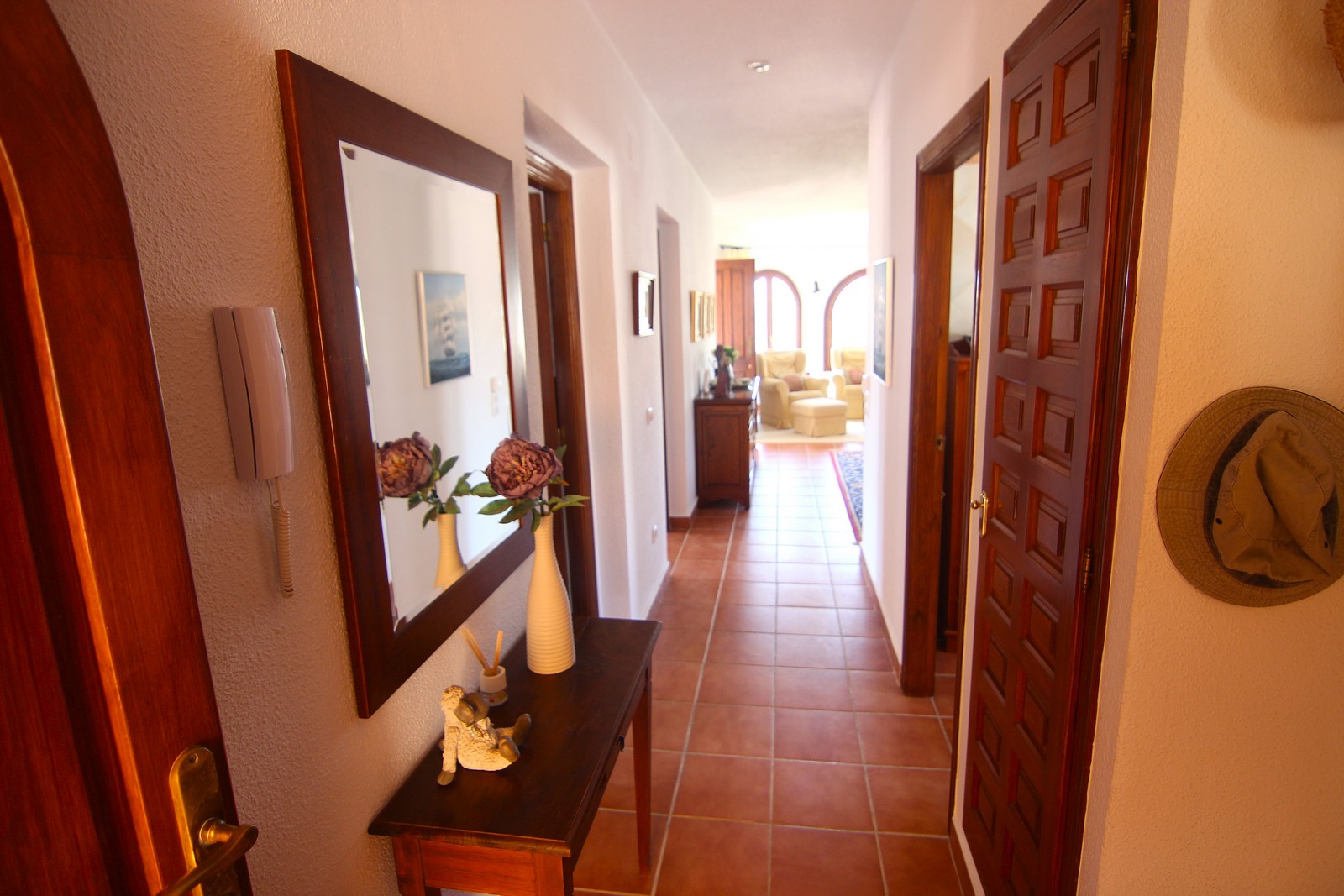 Villa with a pool and spectacular sea views in Cumbre del Sol.