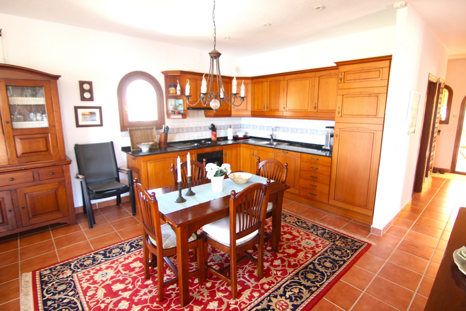 Villa with a pool and spectacular sea views in Cumbre del Sol.