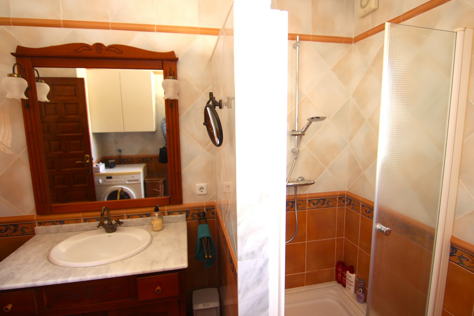 Villa with a pool and spectacular sea views in Cumbre del Sol.