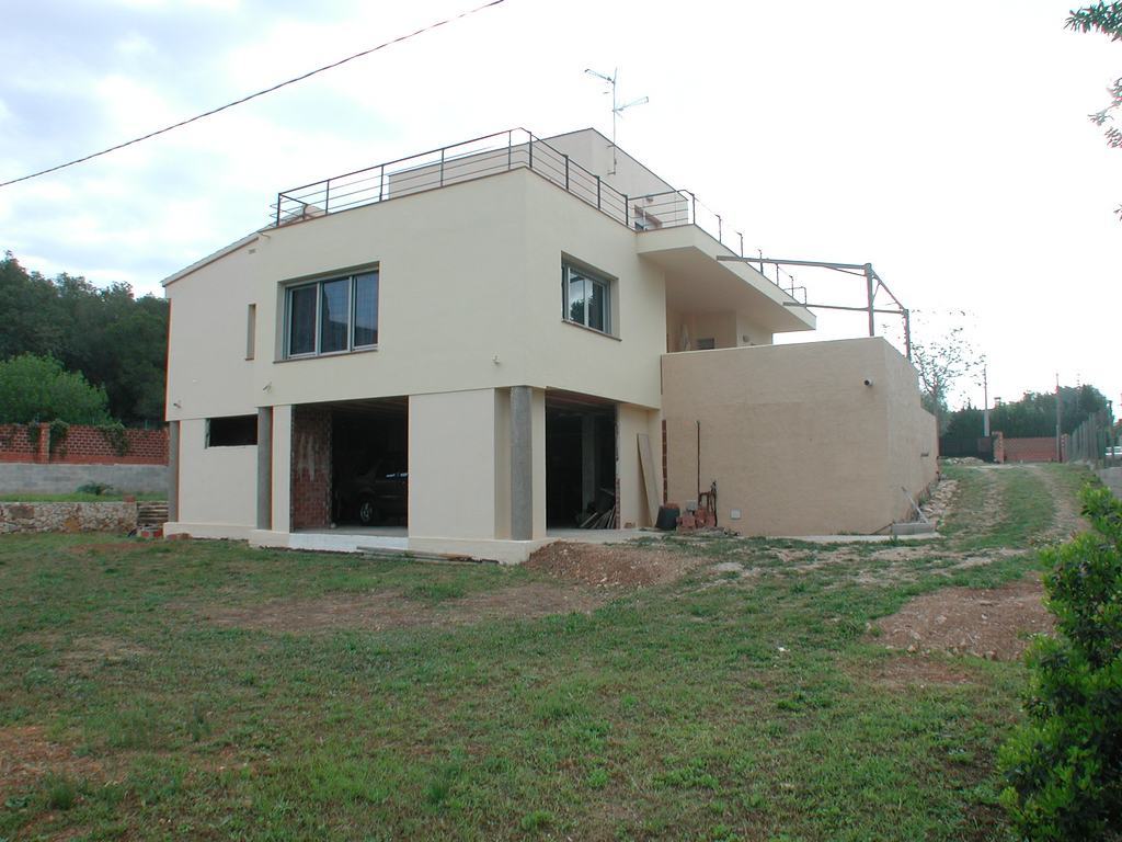 Villa with large plot at the foot of Montgo for sale.