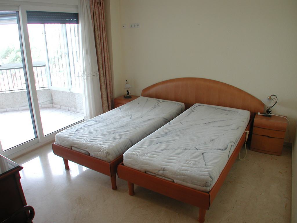Apartment for sale front line of the beach.