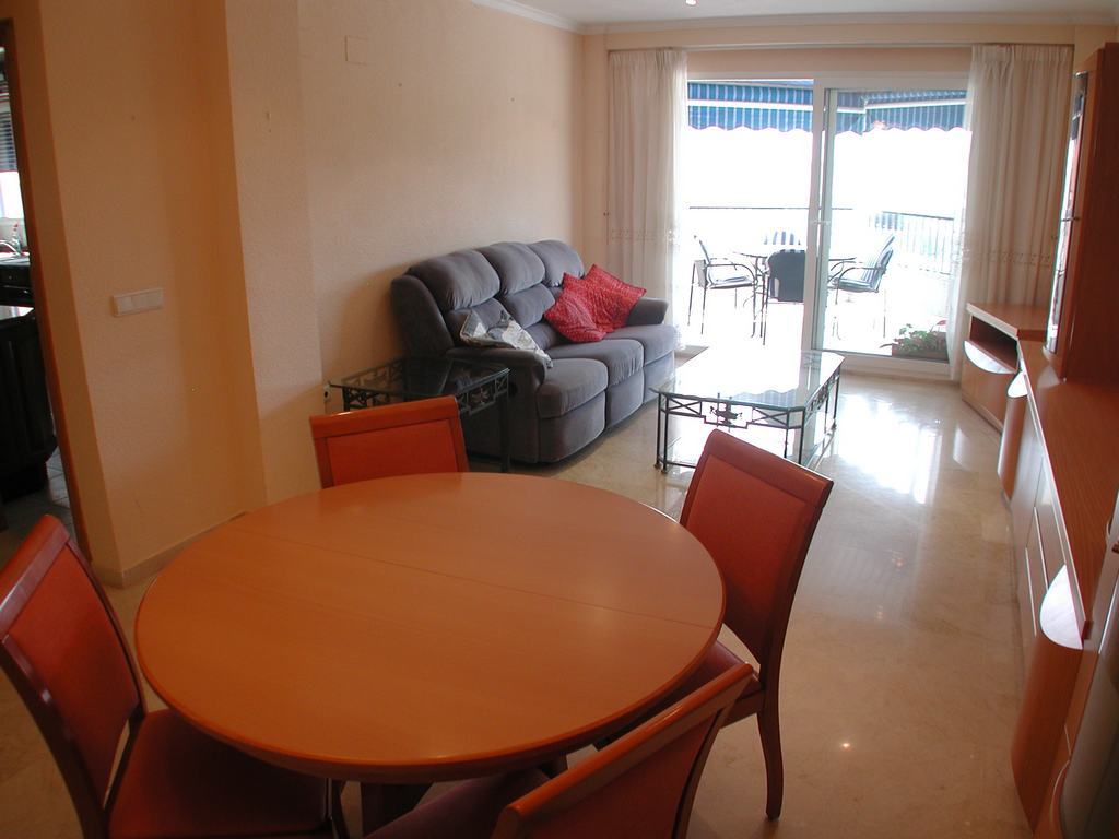 Apartment for sale front line of the beach.