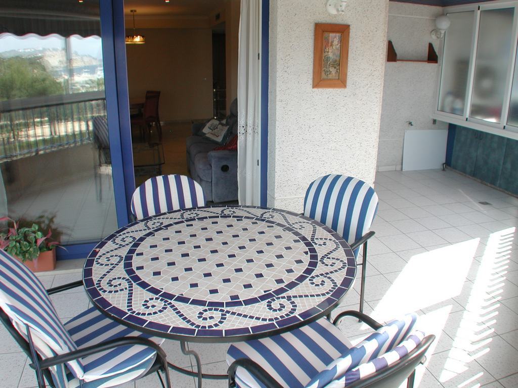 Apartment for sale front line of the beach.