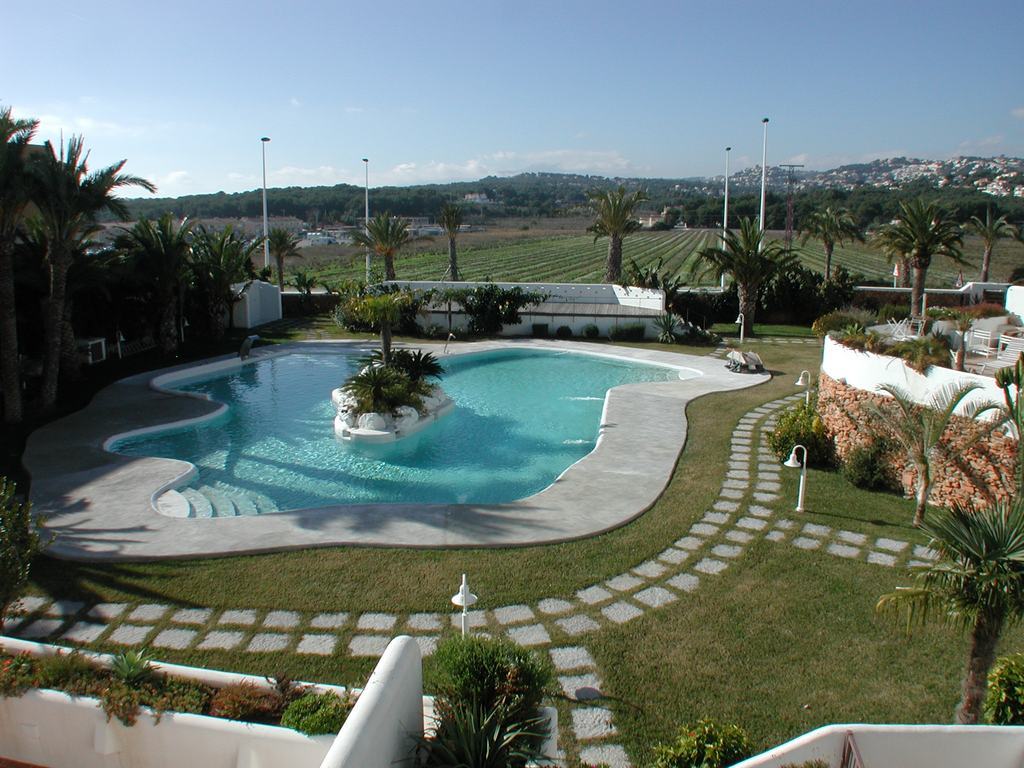 Apartment with pool for sale in Moraira.