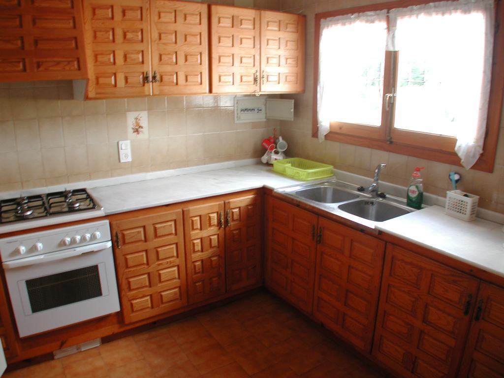 Villa for sale with pool close to the sea.