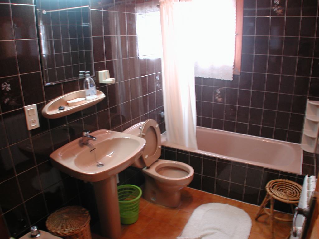 Villa for sale with pool close to the sea.