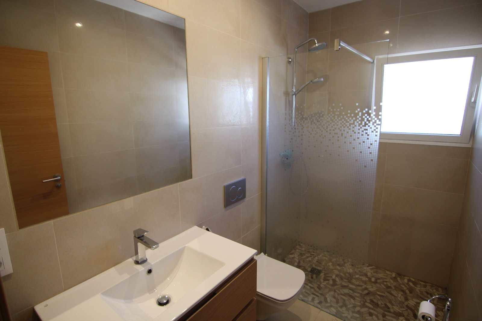 Beautiful villa for sale in Moraira 500 meters from the port and the town.