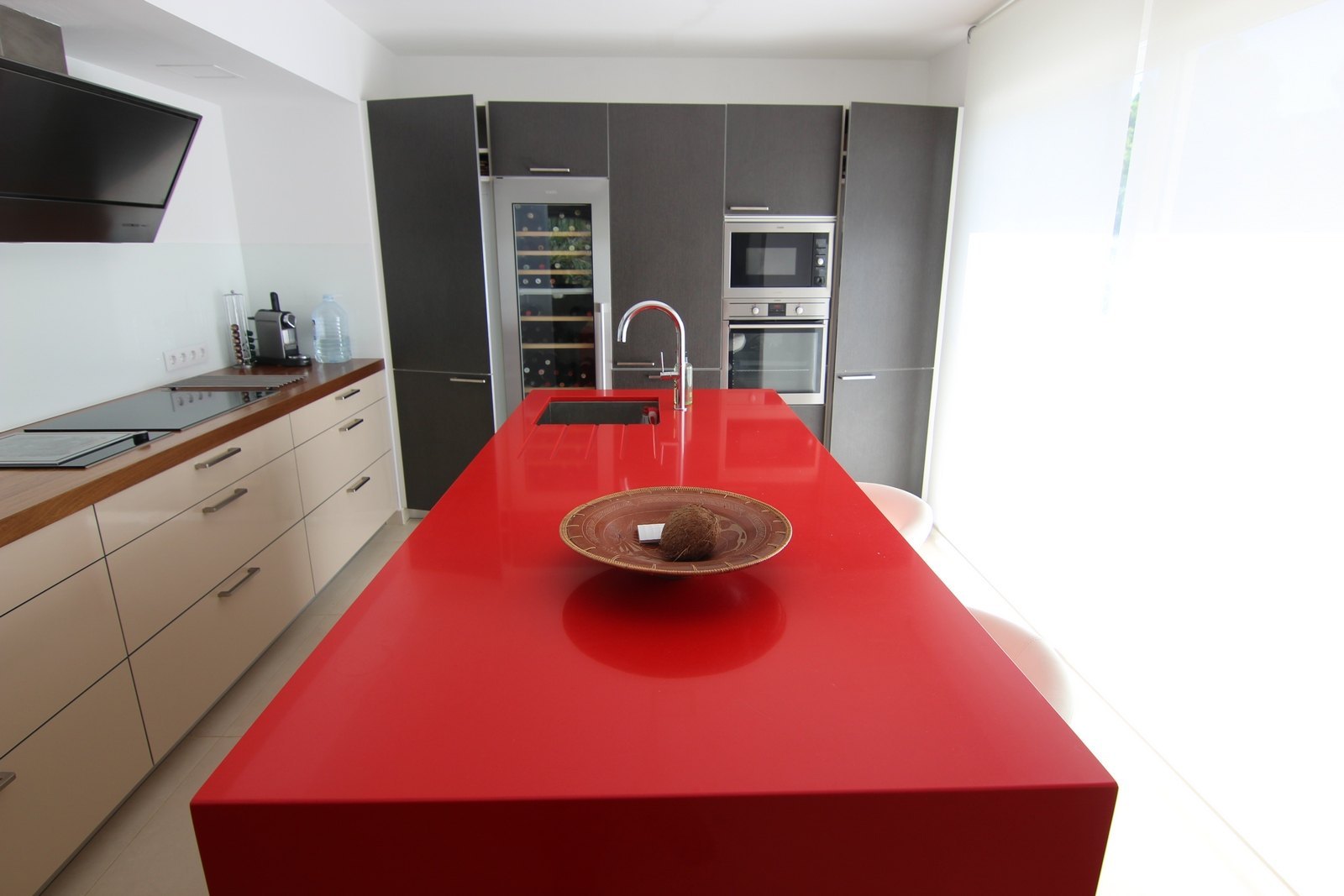 Beautiful villa for sale in Moraira 500 meters from the port and the town.