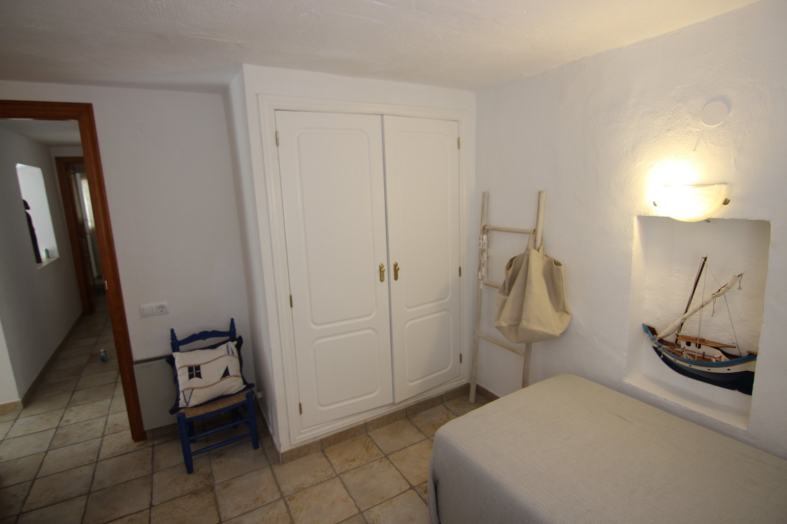 Beautiful villa for sale in Moraira 500 meters from the port and the town.