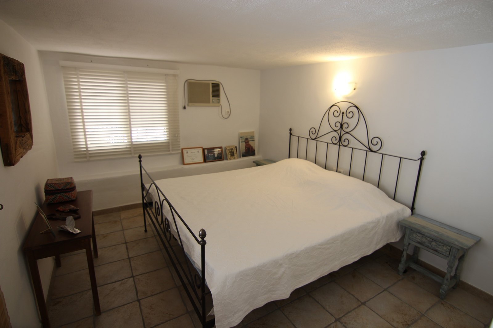 Beautiful villa for sale in Moraira 500 meters from the port and the town.