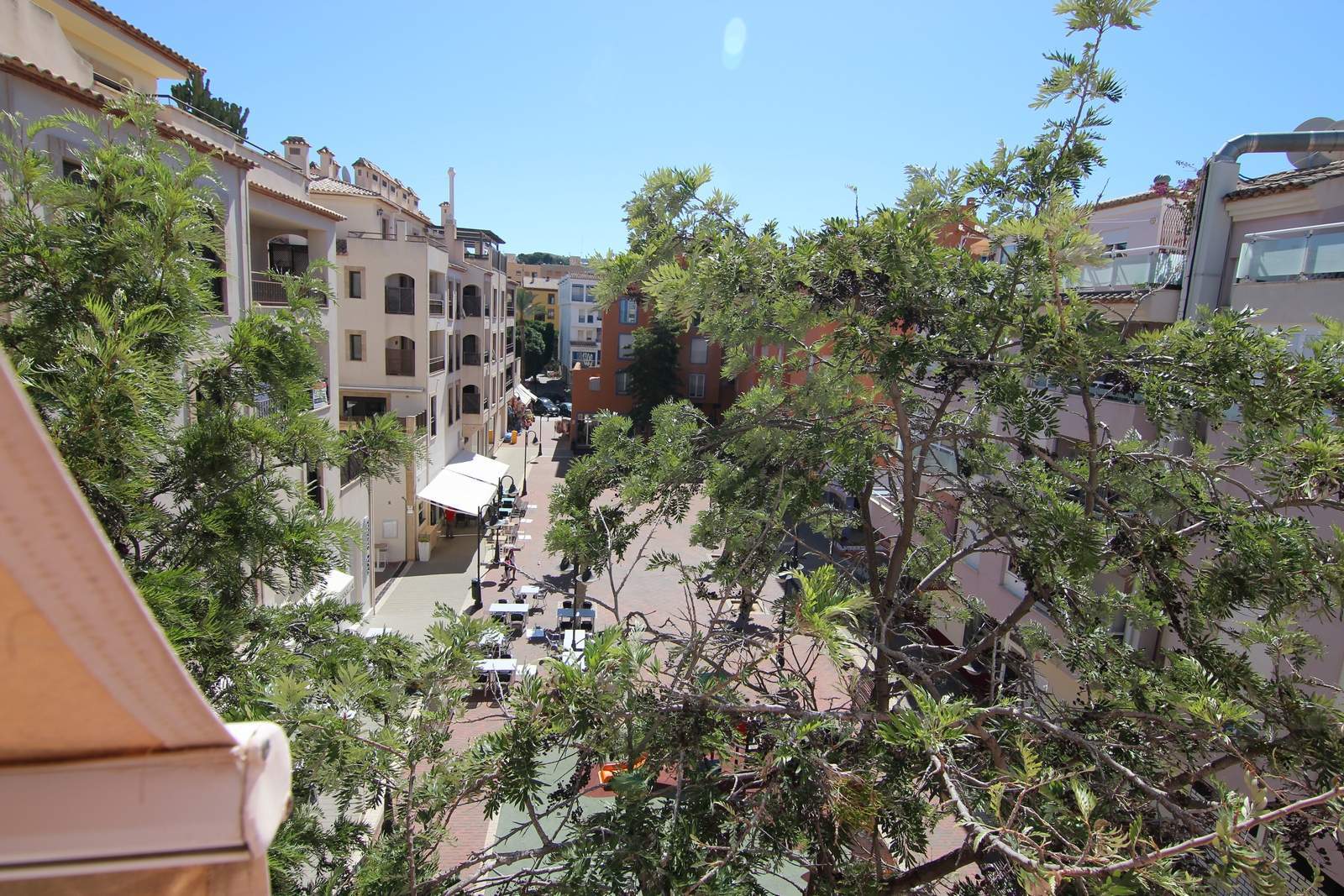 Apartment for sale in the center of Moraira.