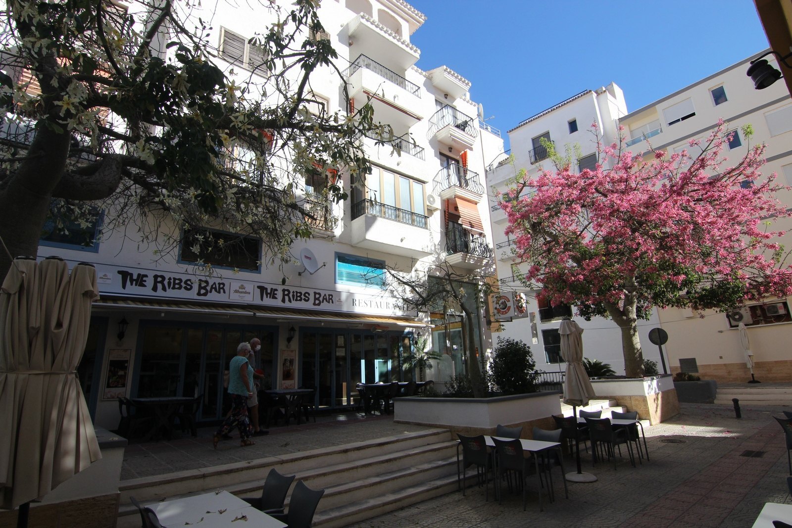 Apartment for sale in the center of Moraira.
