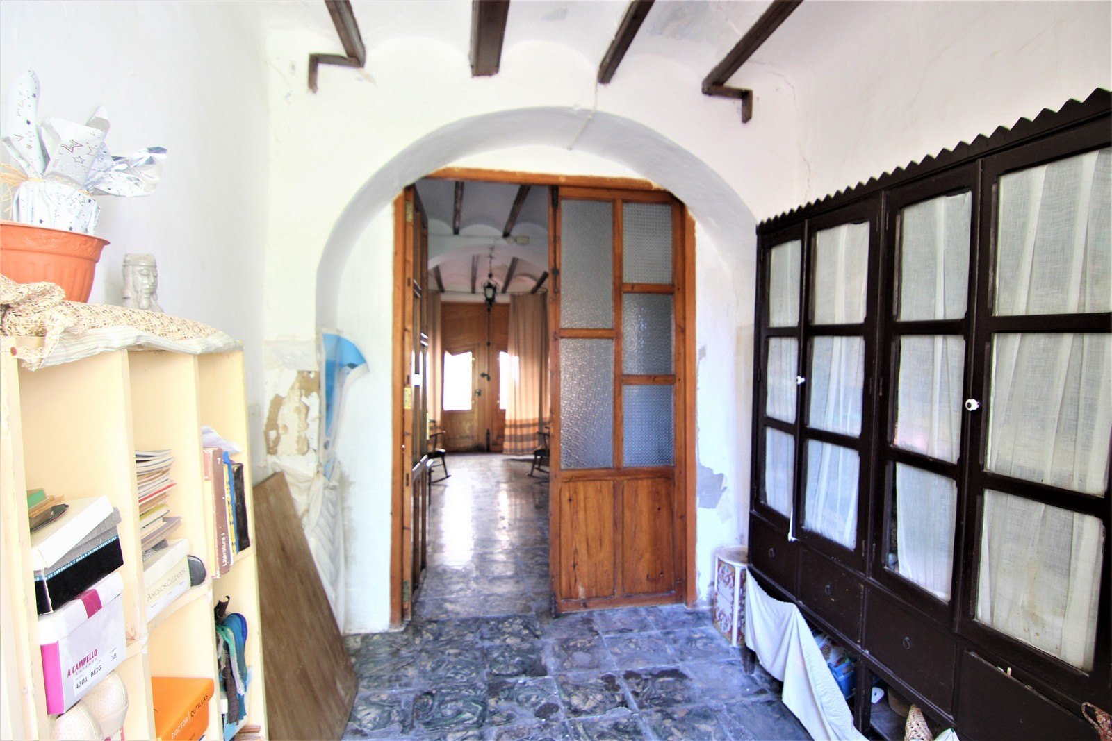 Village house for sale in the center of Benitatxell.