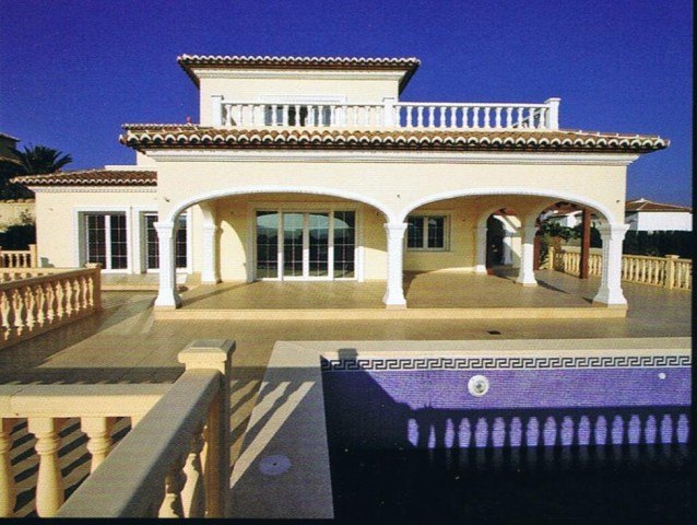 New built Villa next to Javea Golf.