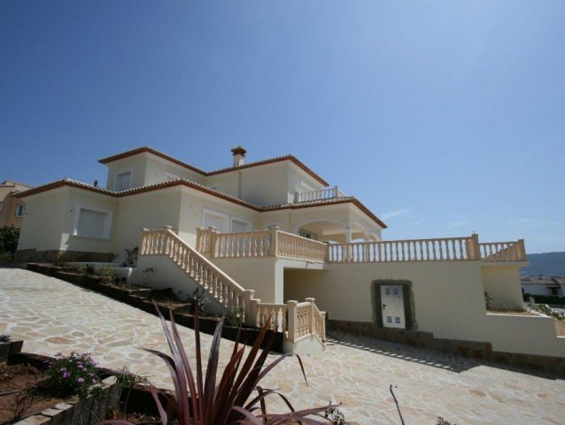 New built Villa next to Javea Golf.