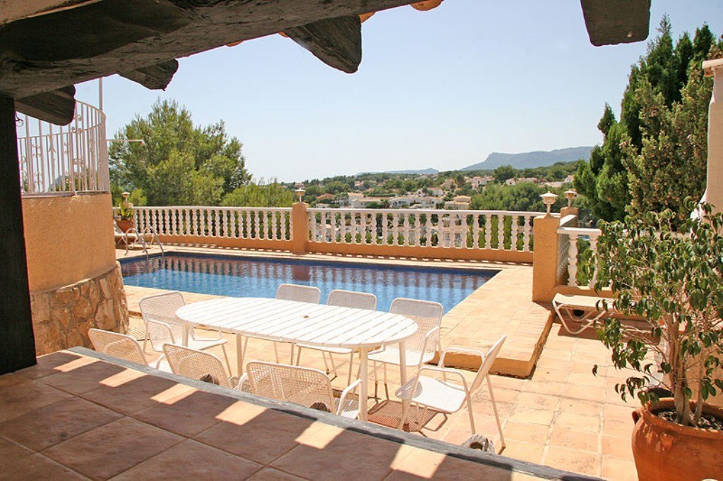 Grand Villa for sale by San Jaime Golf course in Benissa coast with swimming pool and sea views.